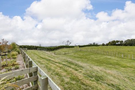 Photo of property in 589 Kent Road, Korito, New Plymouth, 4371