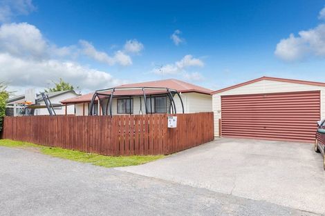 Photo of property in 27h Breckons Avenue, Nawton, Hamilton, 3200