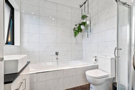 Photo of property in 120 Pohutukawa Parade, Riverhead, 0820