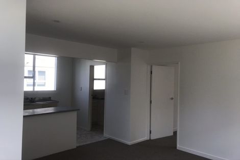 Photo of property in 21/125u Queens Drive, Lyall Bay, Wellington, 6022