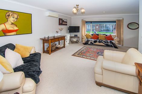 Photo of property in Holdsworth Villas, 59/2 William Donald Drive, Solway, Masterton, 5810