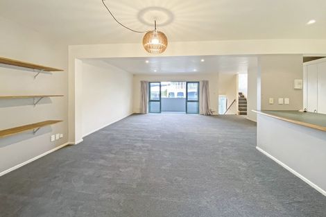 Photo of property in 7 Oak Grove, Mount Cook, Wellington, 6011