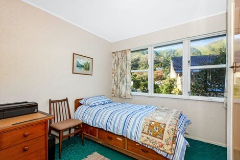Photo of property in 2 Cleary Street, Waterloo, Lower Hutt, 5011