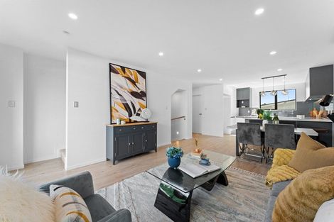 Photo of property in 2/18 Sylvan Crescent, Te Atatu South, Auckland, 0610