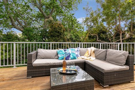 Photo of property in 33 Penzance Road, Mairangi Bay, Auckland, 0630