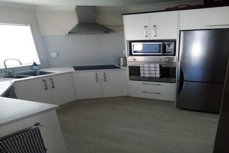 Photo of property in 30 Rita Street, Mount Maunganui, 3116