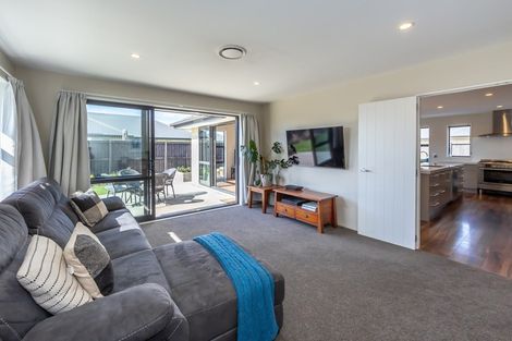 Photo of property in 32 Navy Loop, Rolleston, 7614