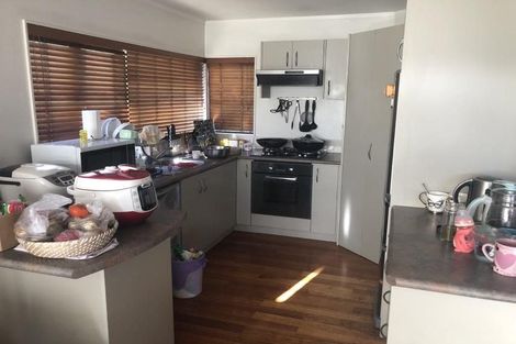 Photo of property in 1/112 Seaview Road, Glenfield, Auckland, 0629