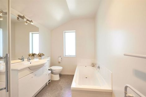 Photo of property in 8c Renoir Drive, Rolleston, 7614