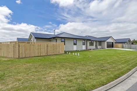 Photo of property in 1 Cedric Place, Darfield, 7510