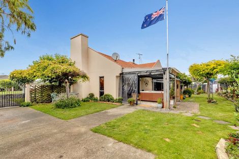 Photo of property in 44 Easton Way, Levin, 5510