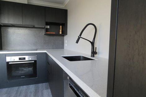 Photo of property in 2 Paapaka Way, Waiuku, 2123