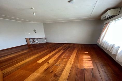 Photo of property in 28 Ranui Road, Stoke, Nelson, 7011