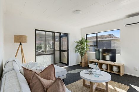 Photo of property in 13 Tukapa Street, Westown, New Plymouth, 4310