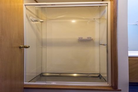 Photo of property in 35 Maxwell Street, Riccarton, Christchurch, 8041