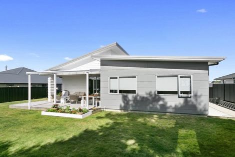 Photo of property in 18 Oak Ridge Drive, Te Awamutu, 3800