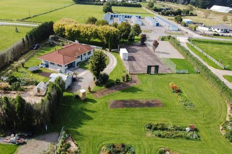 Photo of property in 47 Laws Road, Dannevirke, 4972