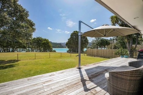 Photo of property in 71 Tangiteroria Lane, Pauanui, Hikuai, 3579