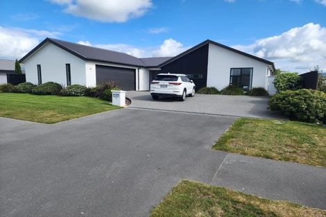 Photo of property in 20 Burnham School Road, Rolleston, 7614