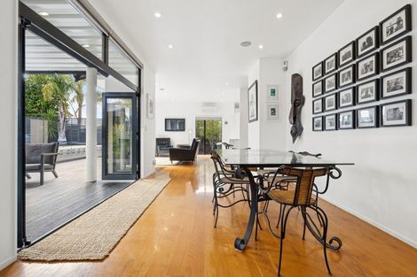 Photo of property in 5 Caversham Drive, Torbay, Auckland, 0630