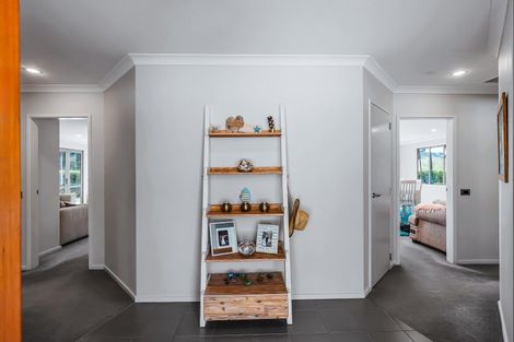 Photo of property in 90 Dalmore Way, Acacia Bay, Taupo, 3385