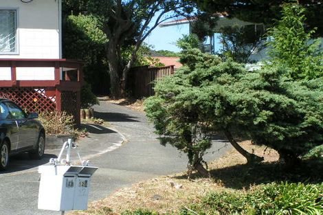 Photo of property in 1/12 Valley Road, Northcote, Auckland, 0626