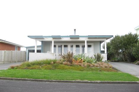 Photo of property in 9 Tiromoana Crescent, Bell Block, New Plymouth, 4312