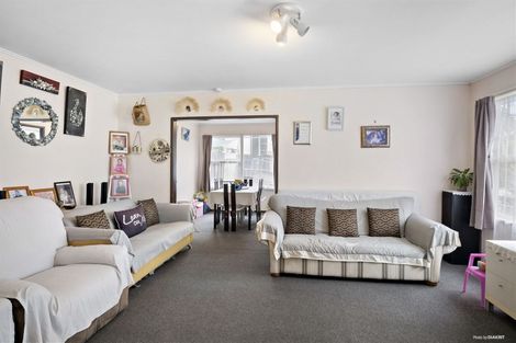 Photo of property in 8 Hobart Crescent, Wattle Downs, Auckland, 2103