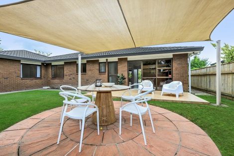 Photo of property in 13 Knightsbridge Place, Taradale, Napier, 4112