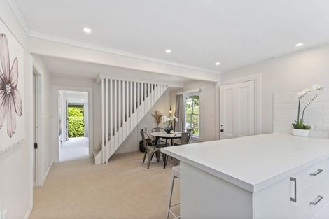 Photo of property in 136 Parkvale Road, Karori, Wellington, 6012