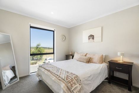 Photo of property in 29 Pukewhero Rise, Westgate, Auckland, 0614