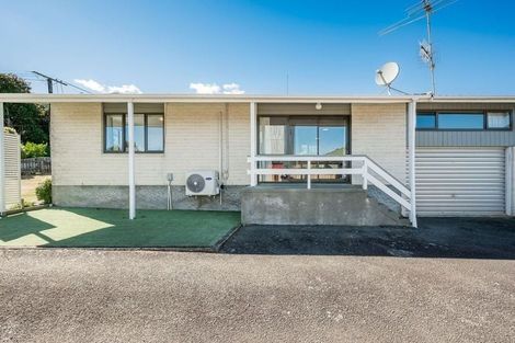Photo of property in 8a Utauta Street, Waikanae, 5036