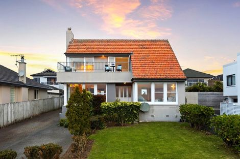 Photo of property in 24 Takutai Avenue, Bucklands Beach, Auckland, 2012