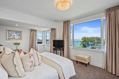 Photo of property in 3 Hinemoa Street, Birkenhead, Auckland, 0626