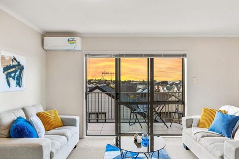 Photo of property in St Claire Village, 180/172 Mcleod Road, Te Atatu South, Auckland, 0610