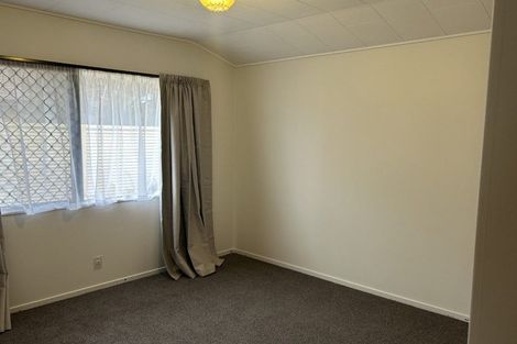 Photo of property in 1/2 Bill Ashcroft Grove, Havelock North, 4130