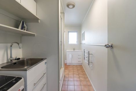 Photo of property in 4/6 Opoia Drive, Hamilton East, Hamilton, 3216