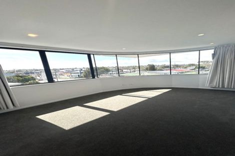 Photo of property in 15 Tiraumea Drive, Pakuranga, Auckland, 2010