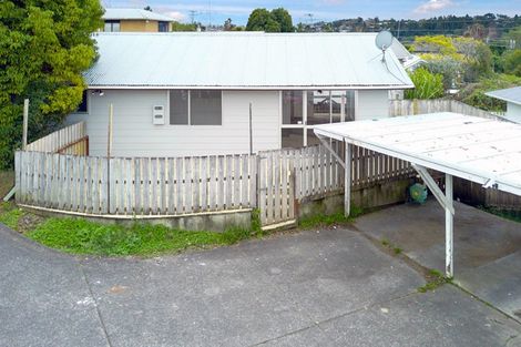 Photo of property in 24a/1 Waimumu Road, Massey, Auckland, 0614