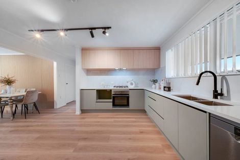 Photo of property in 37 Hokianga Street, Mangere East, Auckland, 2024