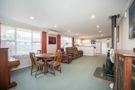 Photo of property in 15 Kimbolton Road, Feilding, 4702