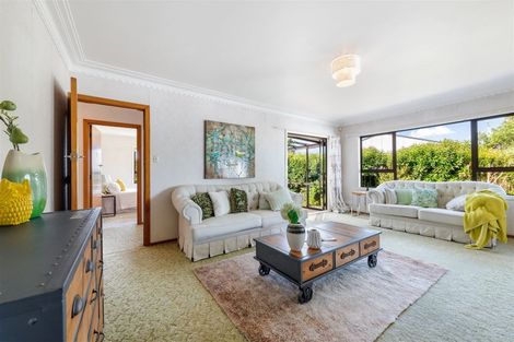 Photo of property in 8 Boler Place, New Lynn, Auckland, 0600
