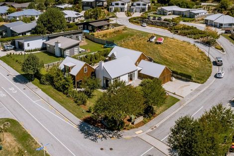 Photo of property in 16 Atley Road, Arthurs Point, Queenstown, 9371