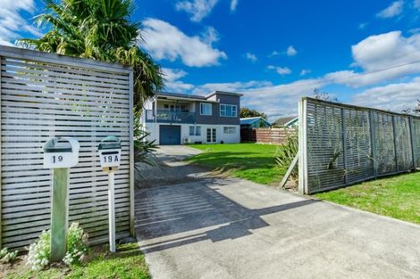 Photo of property in 19 Mahana Road, Paraparaumu Beach, Paraparaumu, 5032
