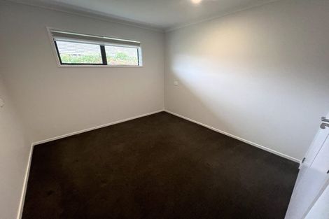Photo of property in 4 Mooring Close, Whitby, Porirua, 5024