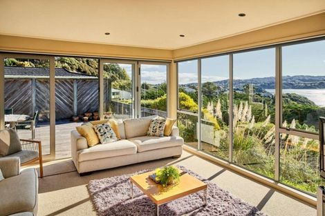 Photo of property in 3 Luff Place, Whitby, Porirua, 5024