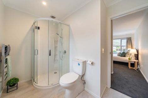Photo of property in 2 Ronalds Way, Taita, Lower Hutt, 5011
