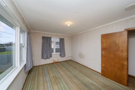 Photo of property in 5 Murray Avenue, Hawera, 4610