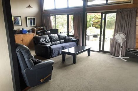 Photo of property in 70 Cypress Drive, Maungaraki, Lower Hutt, 5010