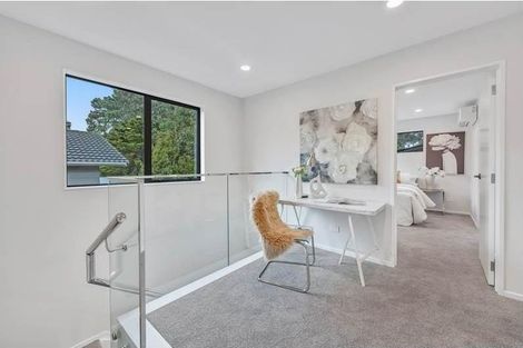 Photo of property in 25b Lavery Place, Sunnynook, Auckland, 0632